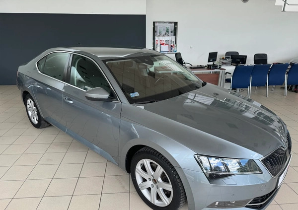 Skoda Superb cena 94900 przebieg: 128200, rok produkcji 2018 z Działoszyce małe 781